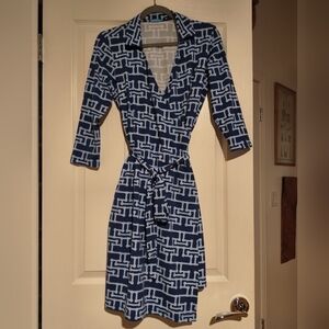 J. McLaughlin Small Dress Catalina Cloth Full Wrap Blue White Knee Length VG